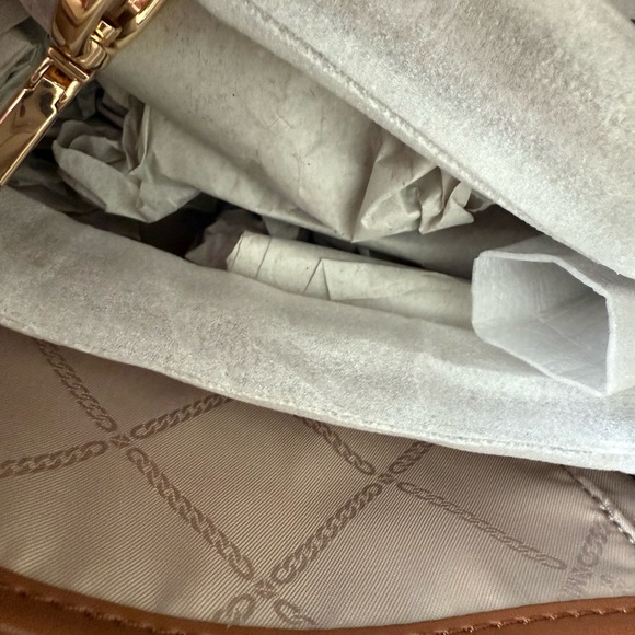 BRAND NEW Michael Kors Marilyn Satchel Bag. 🤎👜 Beautiful!! - Picture 14 of 16